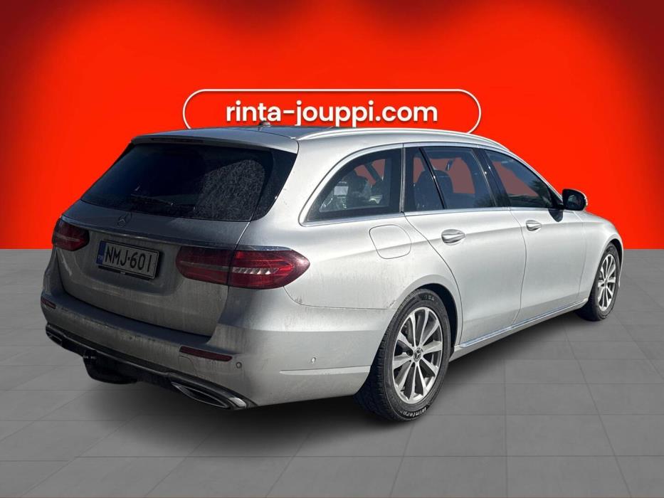 MERCEDES-BENZ E 2017