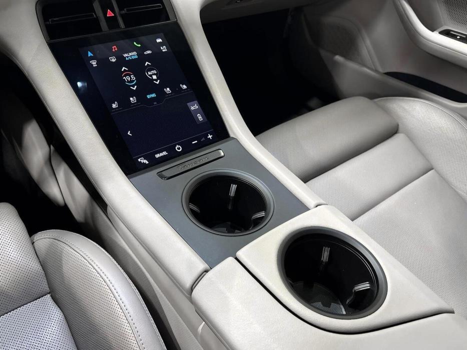 PORSCHE Taycan 2023