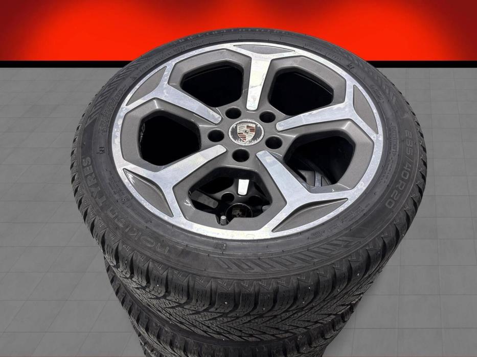 PORSCHE Taycan 2023