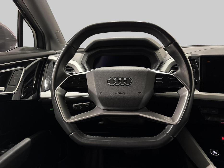 AUDI Q4 E-TRON 2024