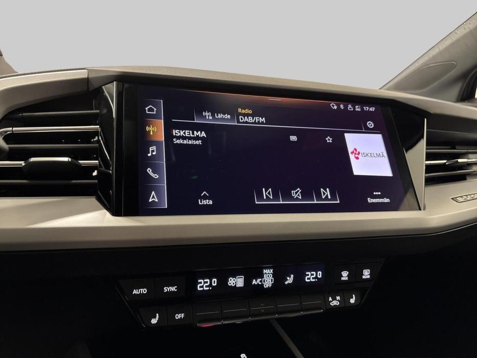 AUDI Q4 E-TRON 2024