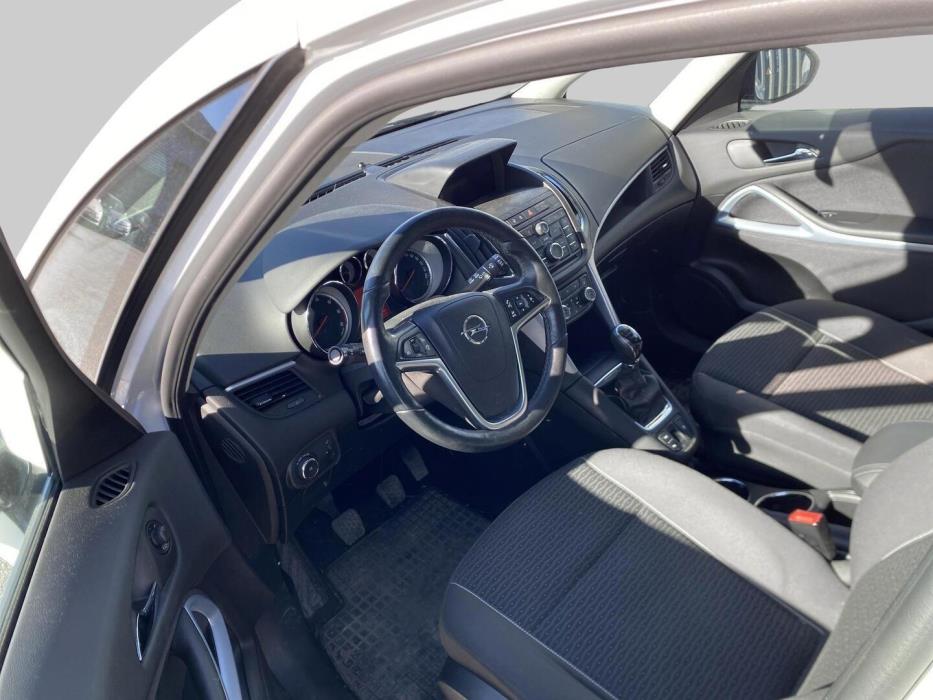 OPEL Zafira Tourer 2016