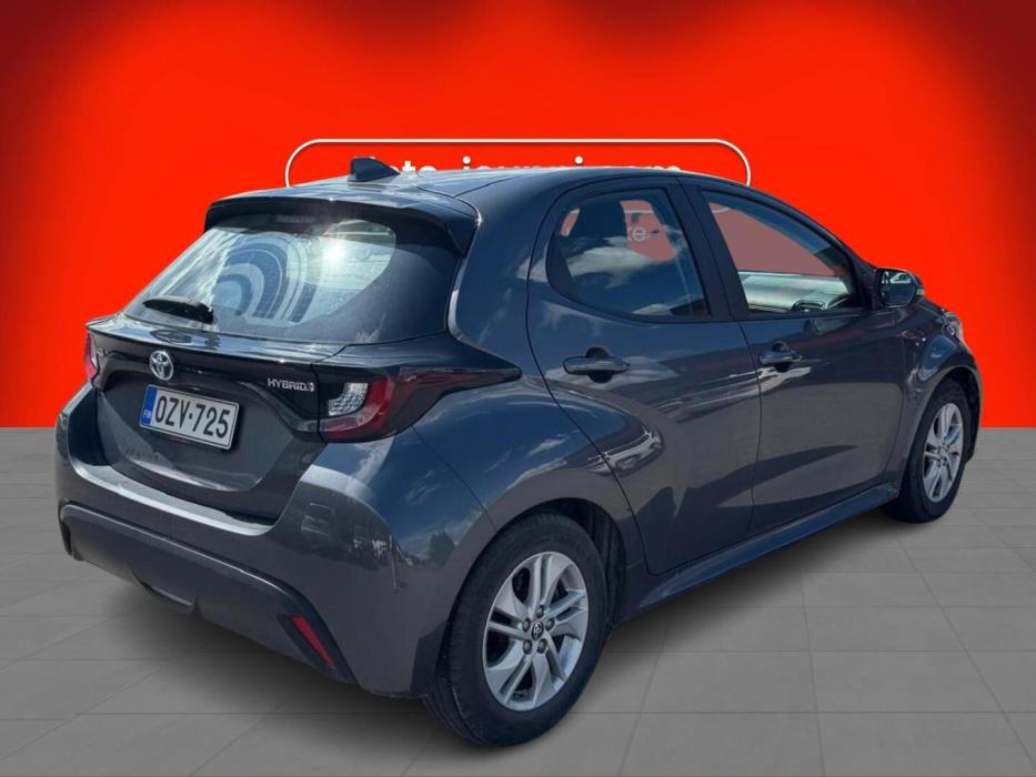 TOYOTA Yaris 2023