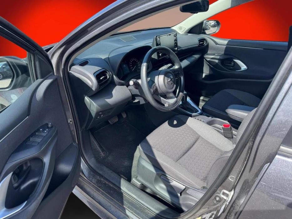 TOYOTA Yaris 2023