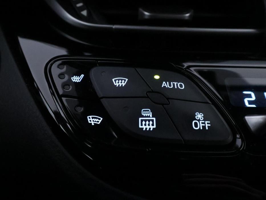 TOYOTA C-HR 2022