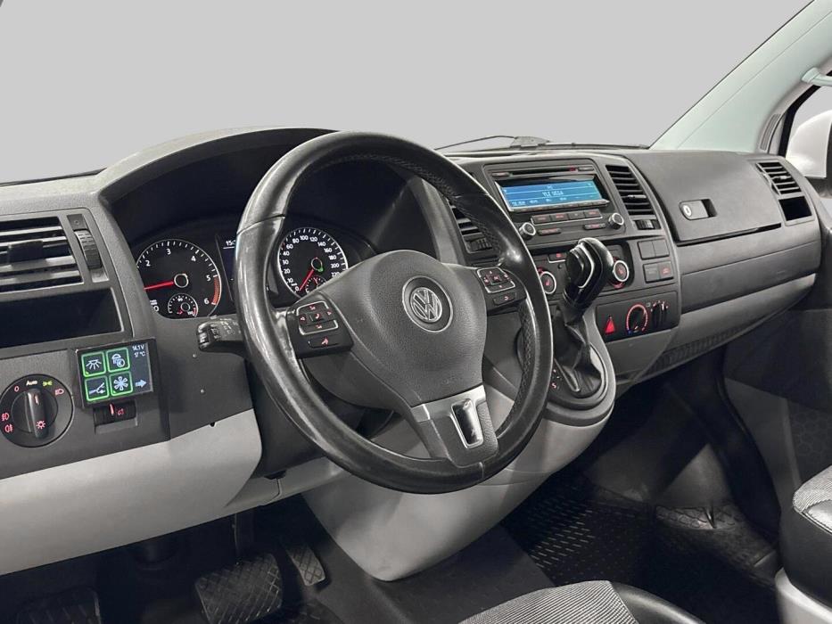 VOLKSWAGEN Transporter 2013
