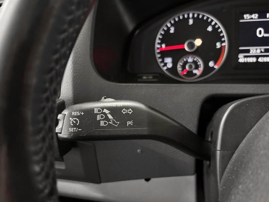 VOLKSWAGEN Transporter 2013
