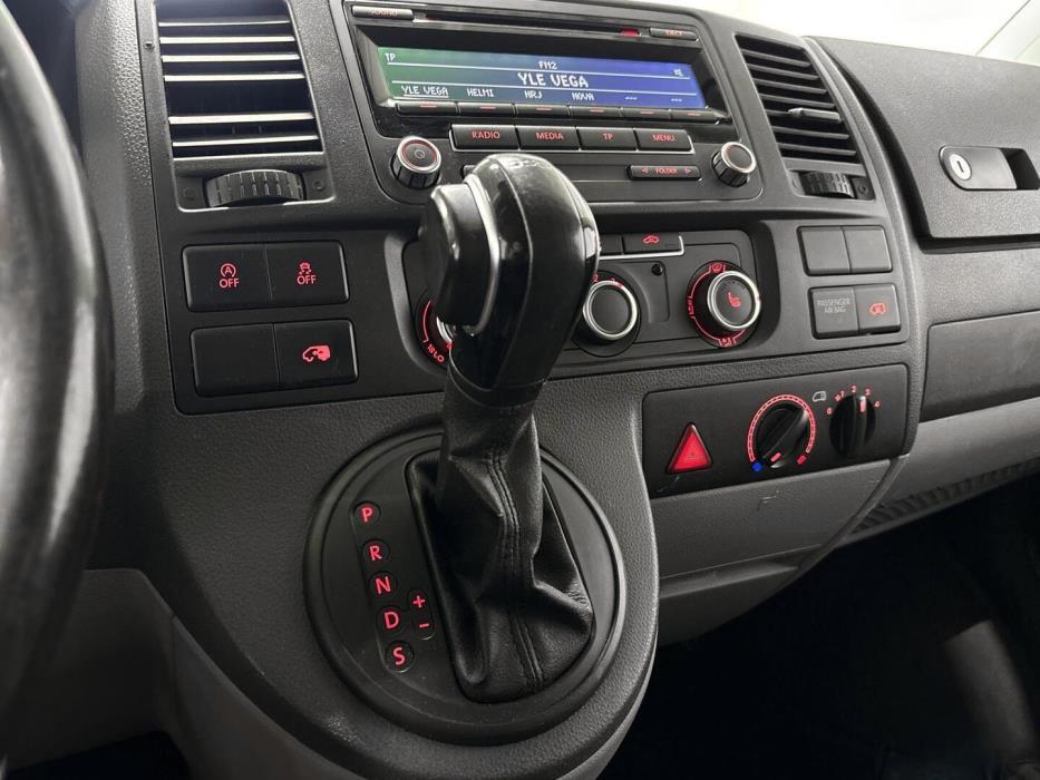 VOLKSWAGEN Transporter 2013