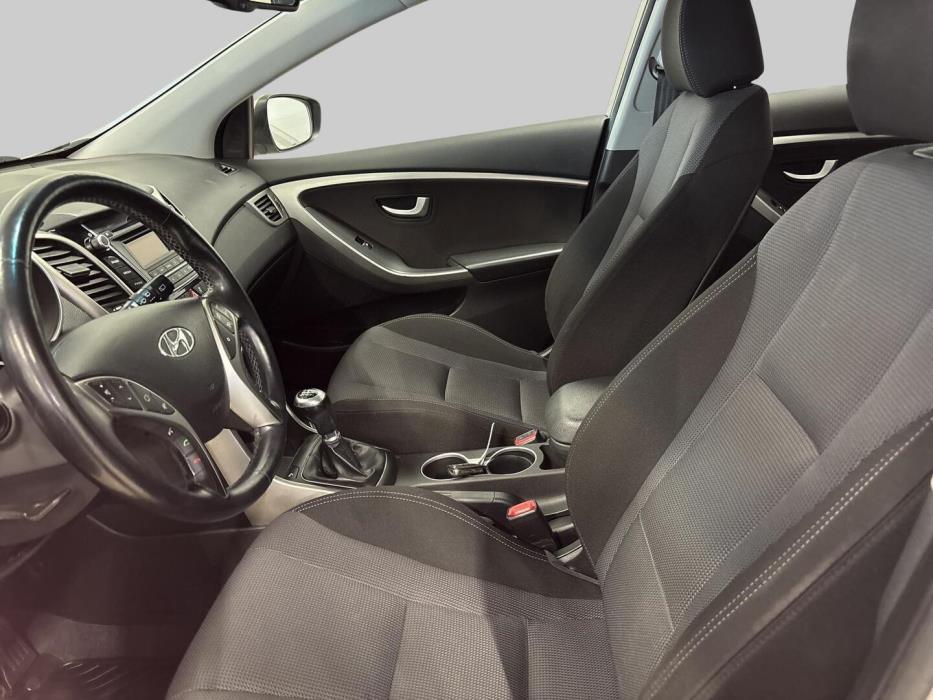 HYUNDAI i30 5d 2016