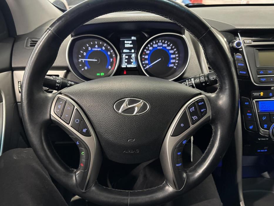 HYUNDAI i30 5d 2016