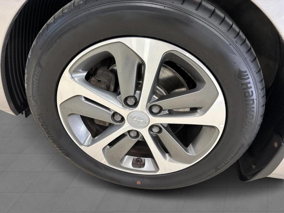 HYUNDAI i30 5d 2016