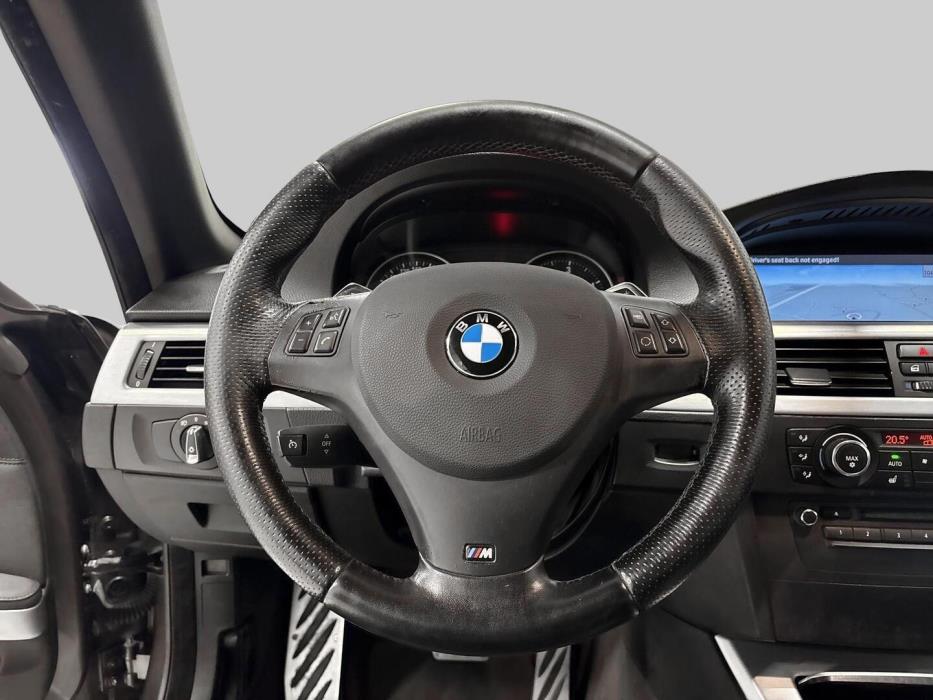 BMW 330 2010
