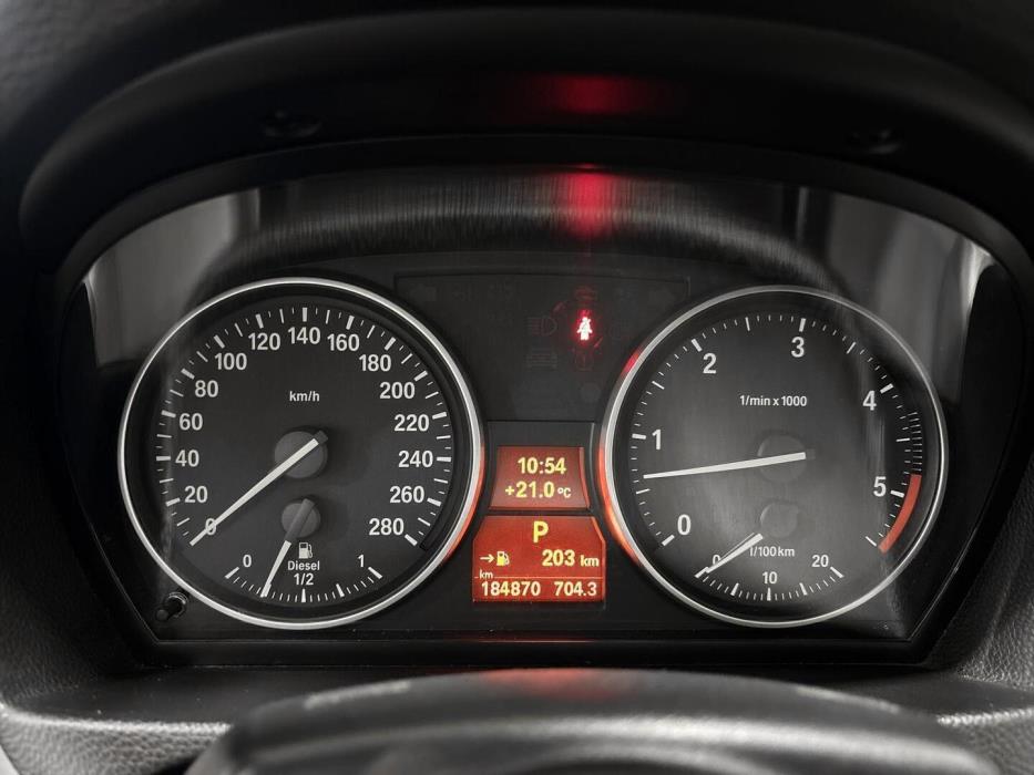 BMW 330 2010