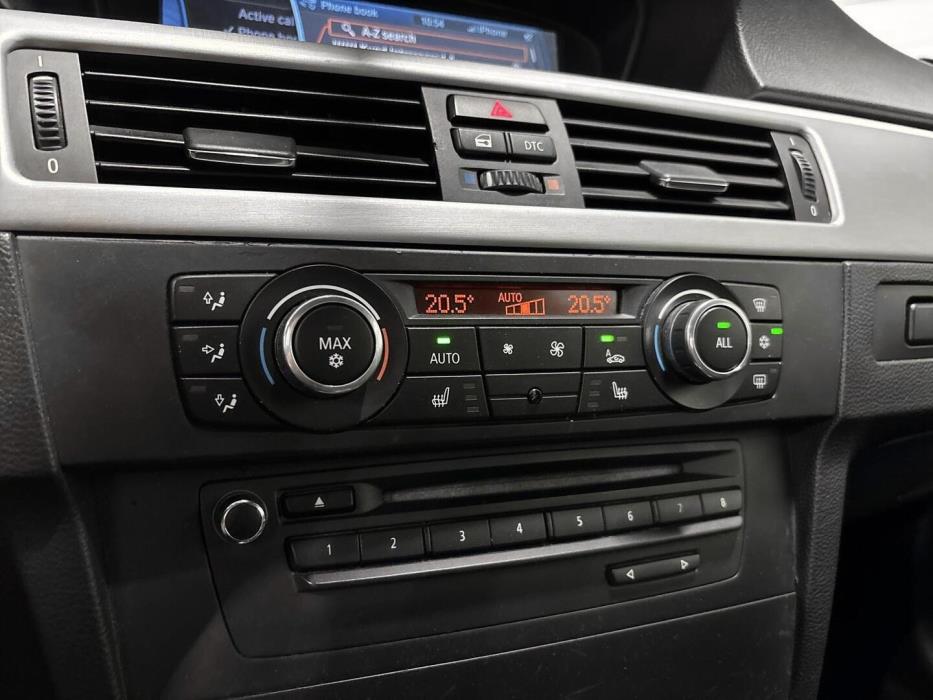 BMW 330 2010