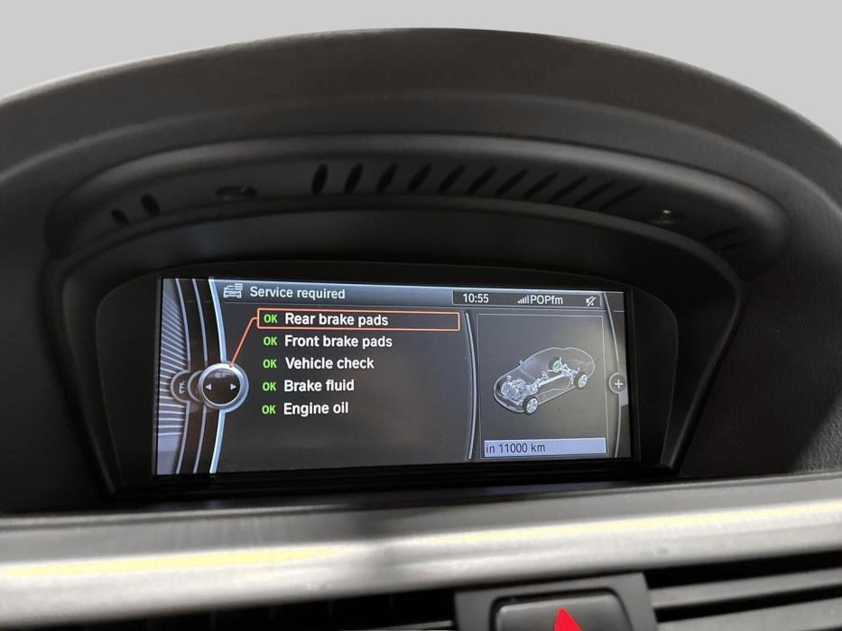 BMW 330 2010