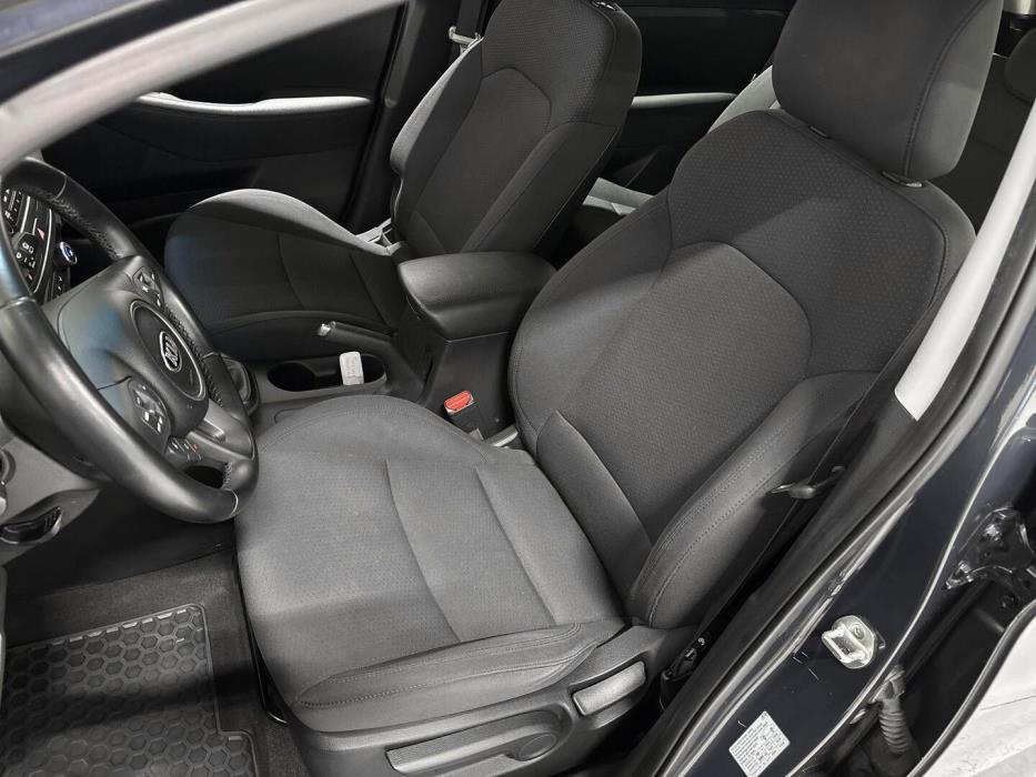 KIA Carens 2016