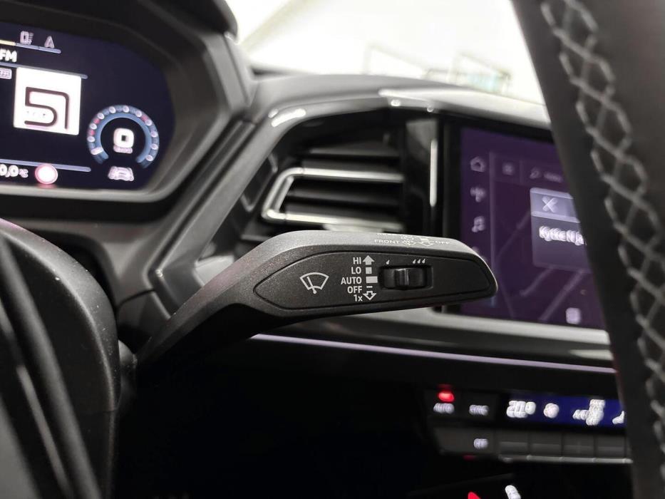 AUDI Q4 e-tron 2022