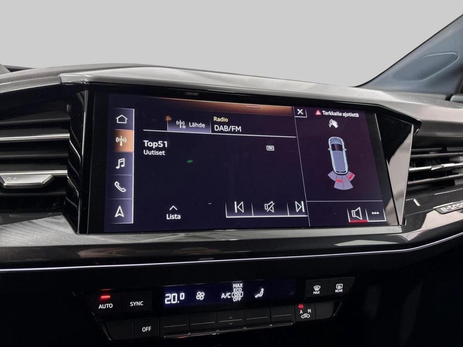 AUDI Q4 e-tron 2022