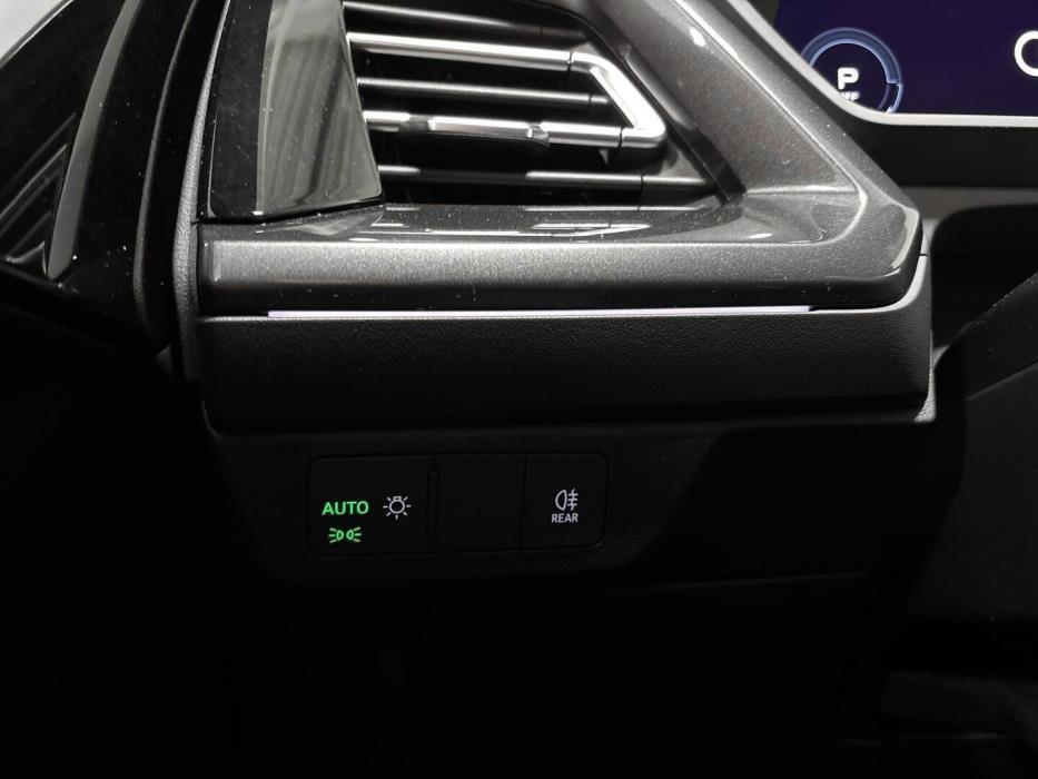 AUDI Q4 e-tron 2022