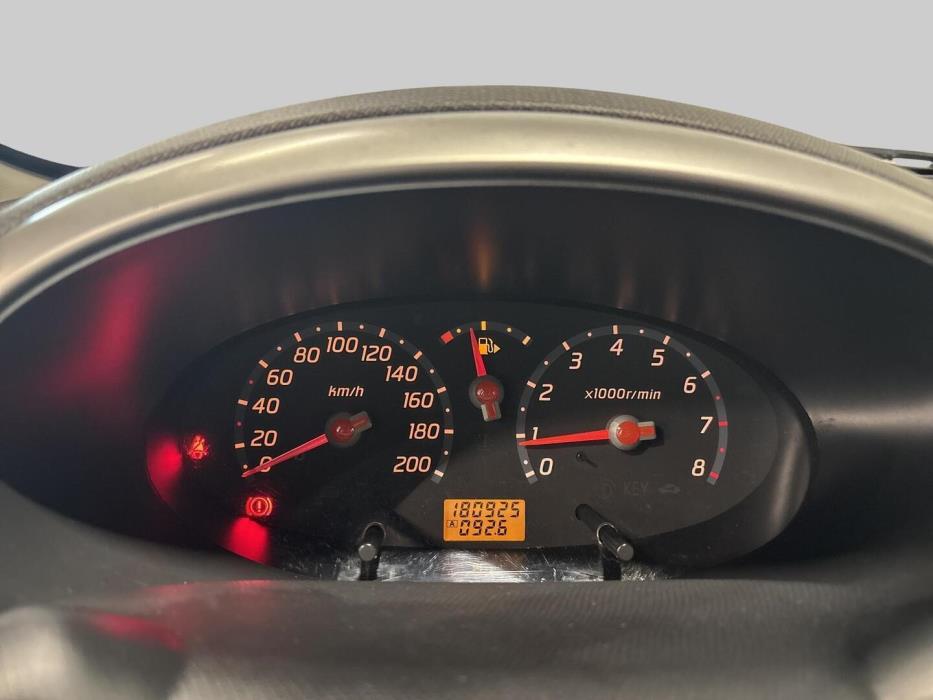 NISSAN Micra 2005