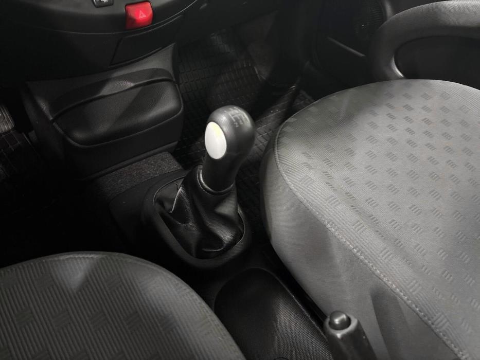 NISSAN Micra 2005