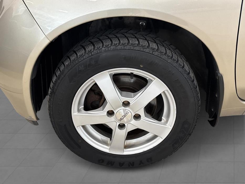 NISSAN Micra 2005