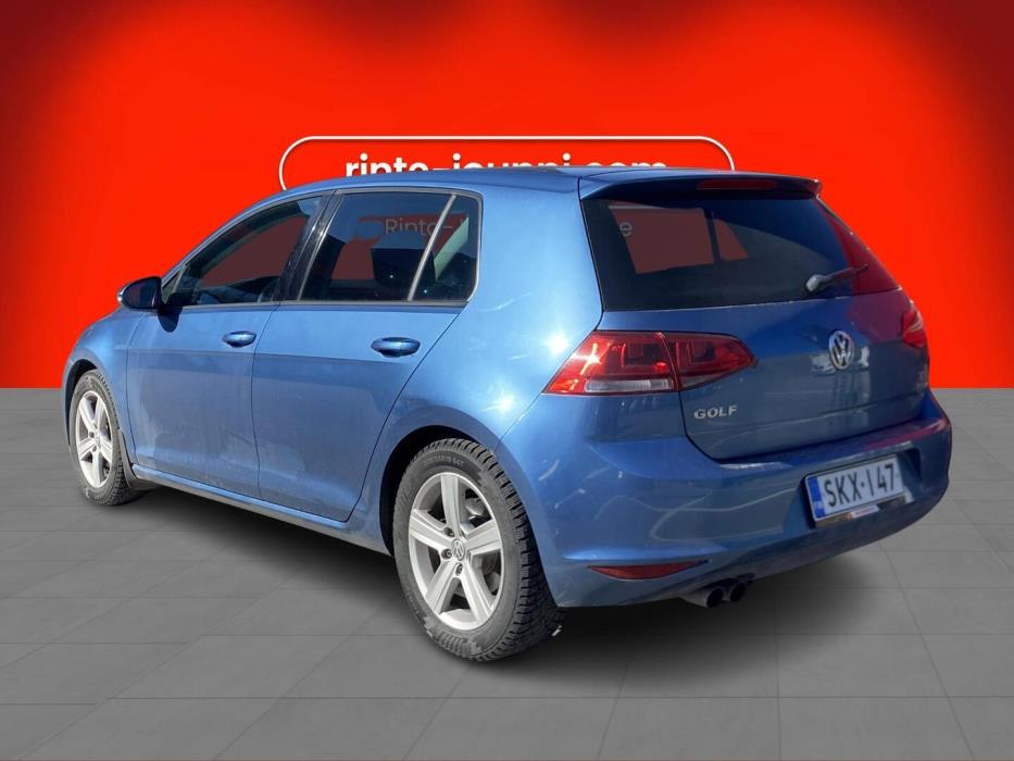 VOLKSWAGEN Golf 2013