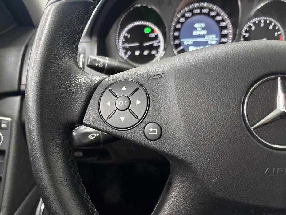 MERCEDES-BENZ C 2011