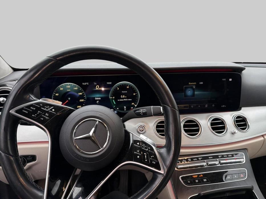 MERCEDES-BENZ E 2021