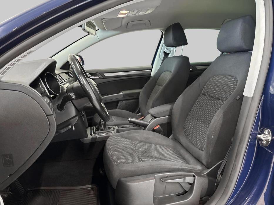 SKODA Superb 2012