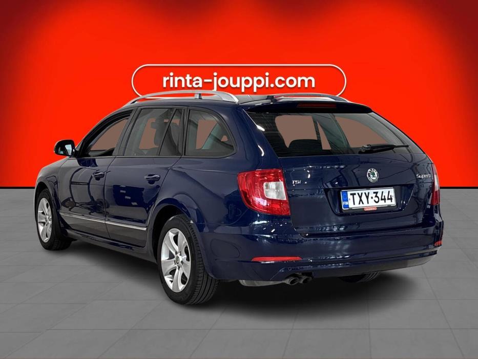 SKODA Superb 2012