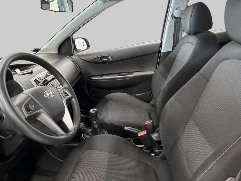 HYUNDAI i20 5d 2013