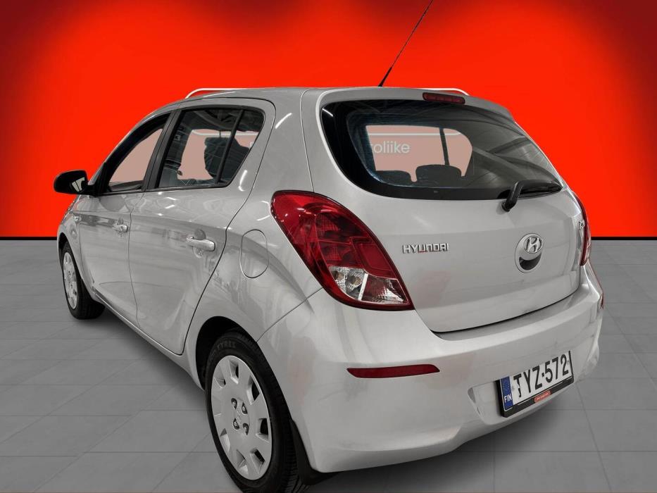 HYUNDAI i20 5d 2013