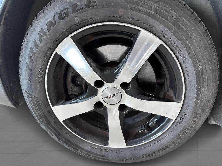 PEUGEOT 207 2009
