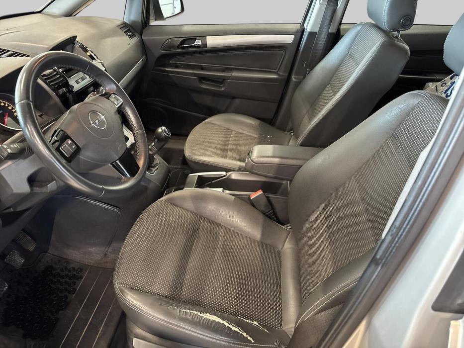 OPEL Zafira 2010