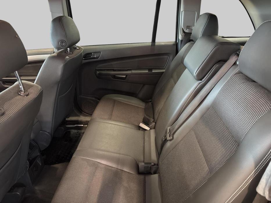 OPEL Zafira 2010