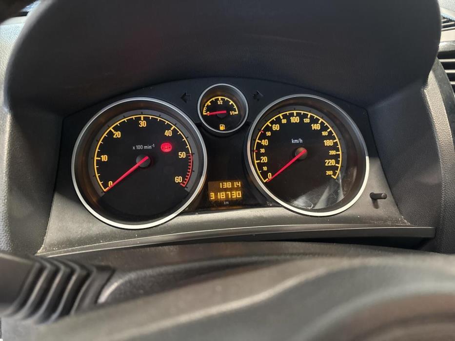 OPEL Zafira 2010