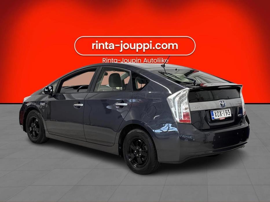 TOYOTA Prius Plug-in 2013