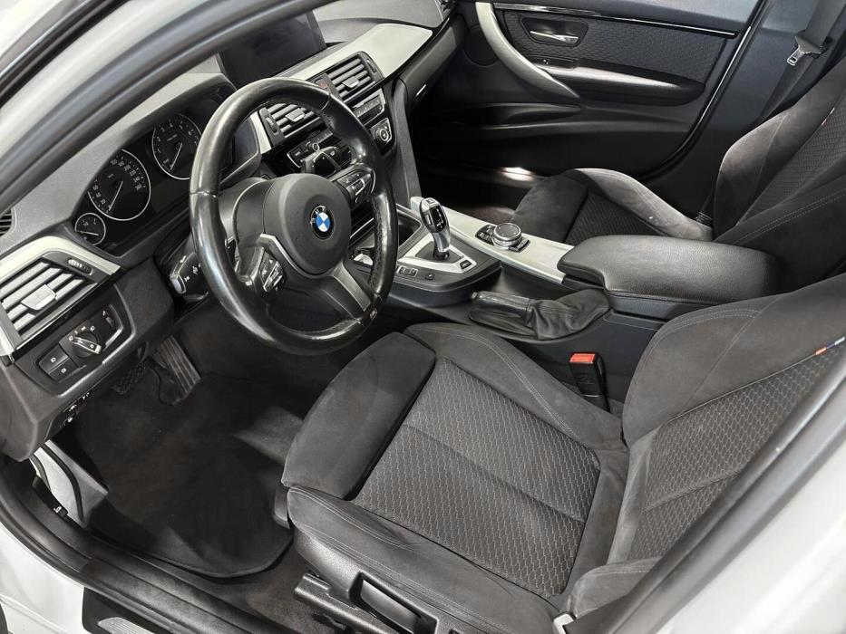 BMW 330 2016
