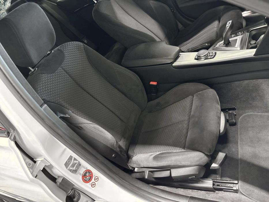 BMW 330 2016