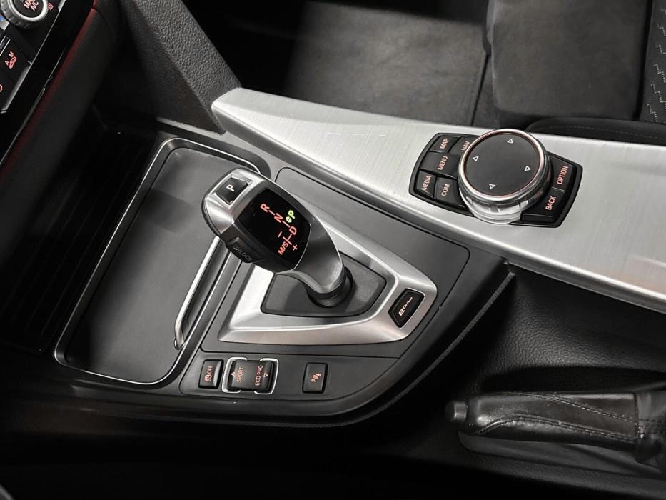 BMW 330 2016