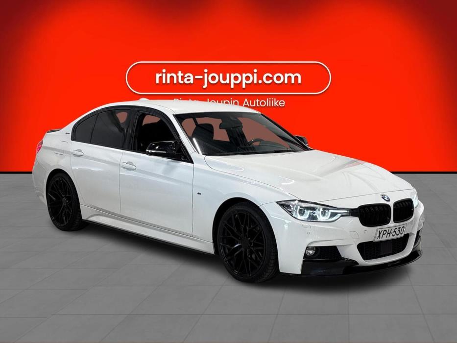 BMW 330 2016