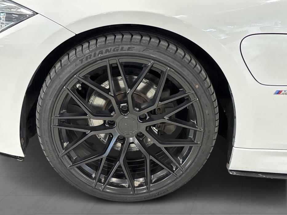 BMW 330 2016