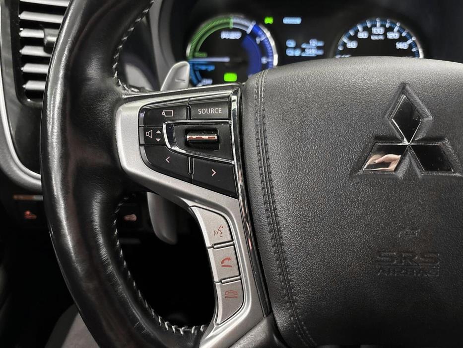 MITSUBISHI Outlander PHEV 2020