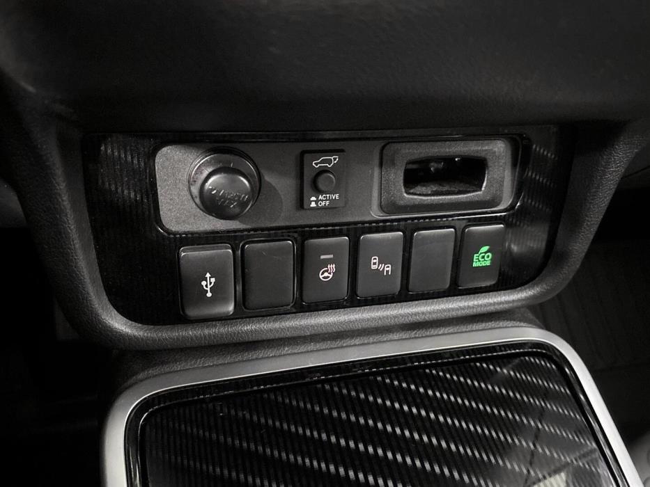 MITSUBISHI Outlander PHEV 2020