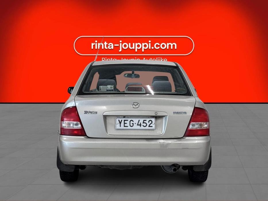 MAZDA 323 2001