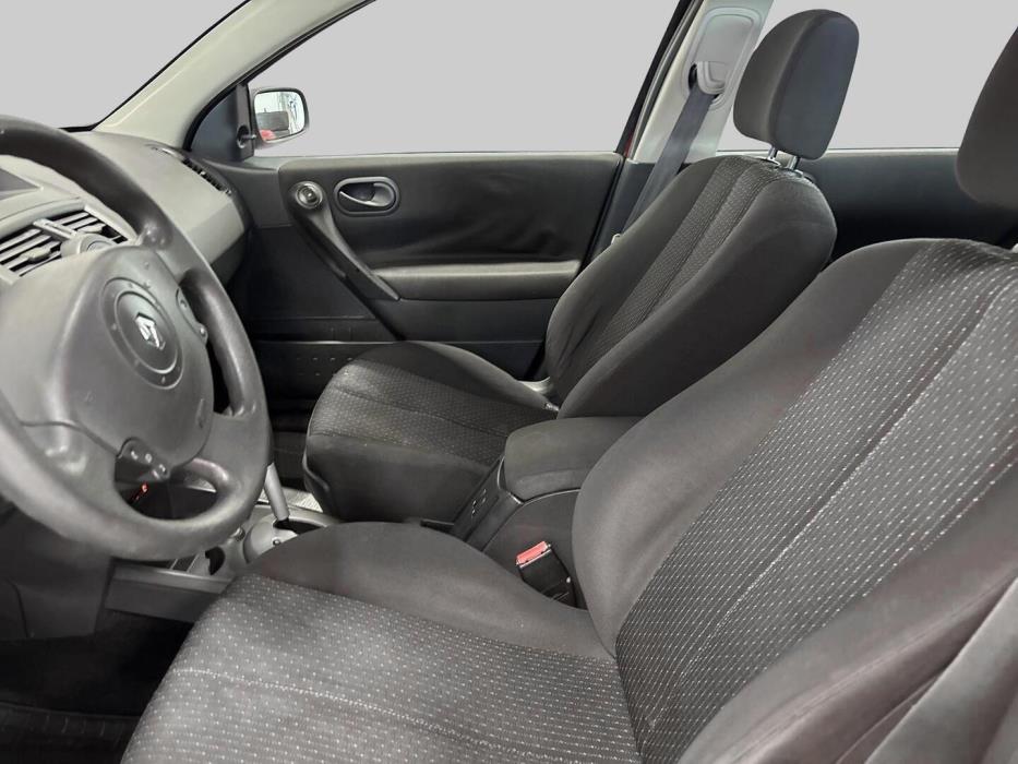 RENAULT Megane 2003