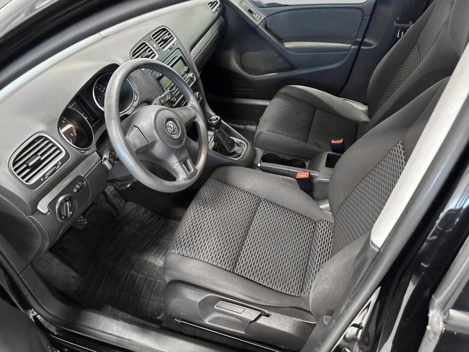 VOLKSWAGEN Golf 2011