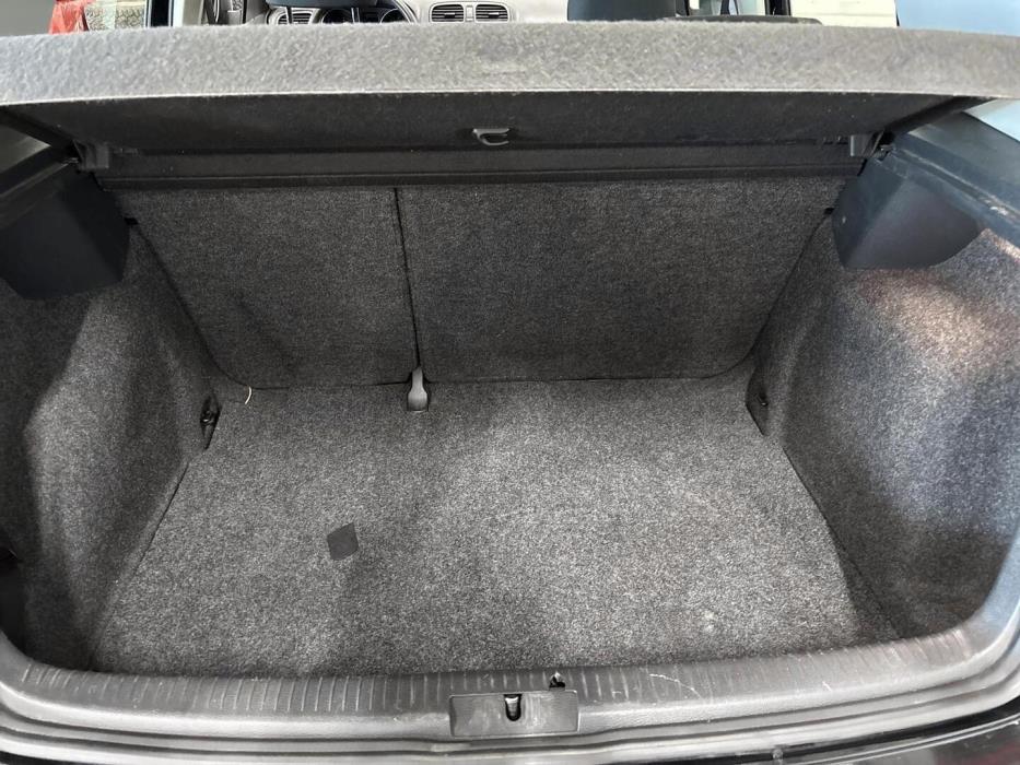 VOLKSWAGEN Golf 2011