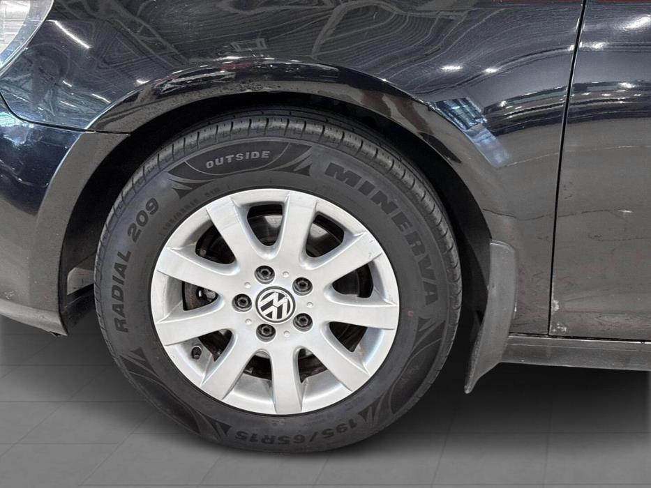 VOLKSWAGEN Golf 2011